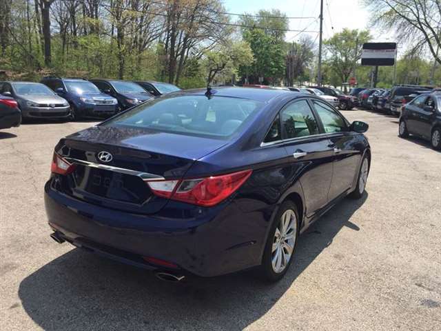 2012 Hyundai Sonata SE 4dr Sedan 6A